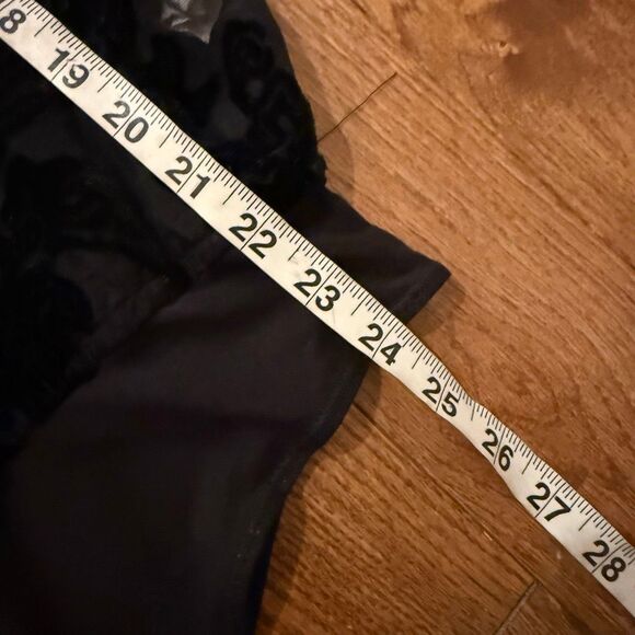 Forever 21 black velvet burnout bodysuit size 2x - Picture 7 of 9